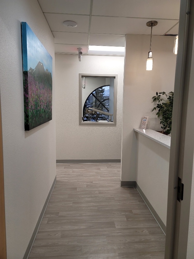 Dr. Mandanas Dental Office entryway